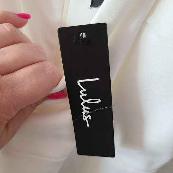Lulu's US M Sealed With A Kiss White Ruffled Bodycon Dress Stretch NEW *Flawed* - Picture 7 of 15